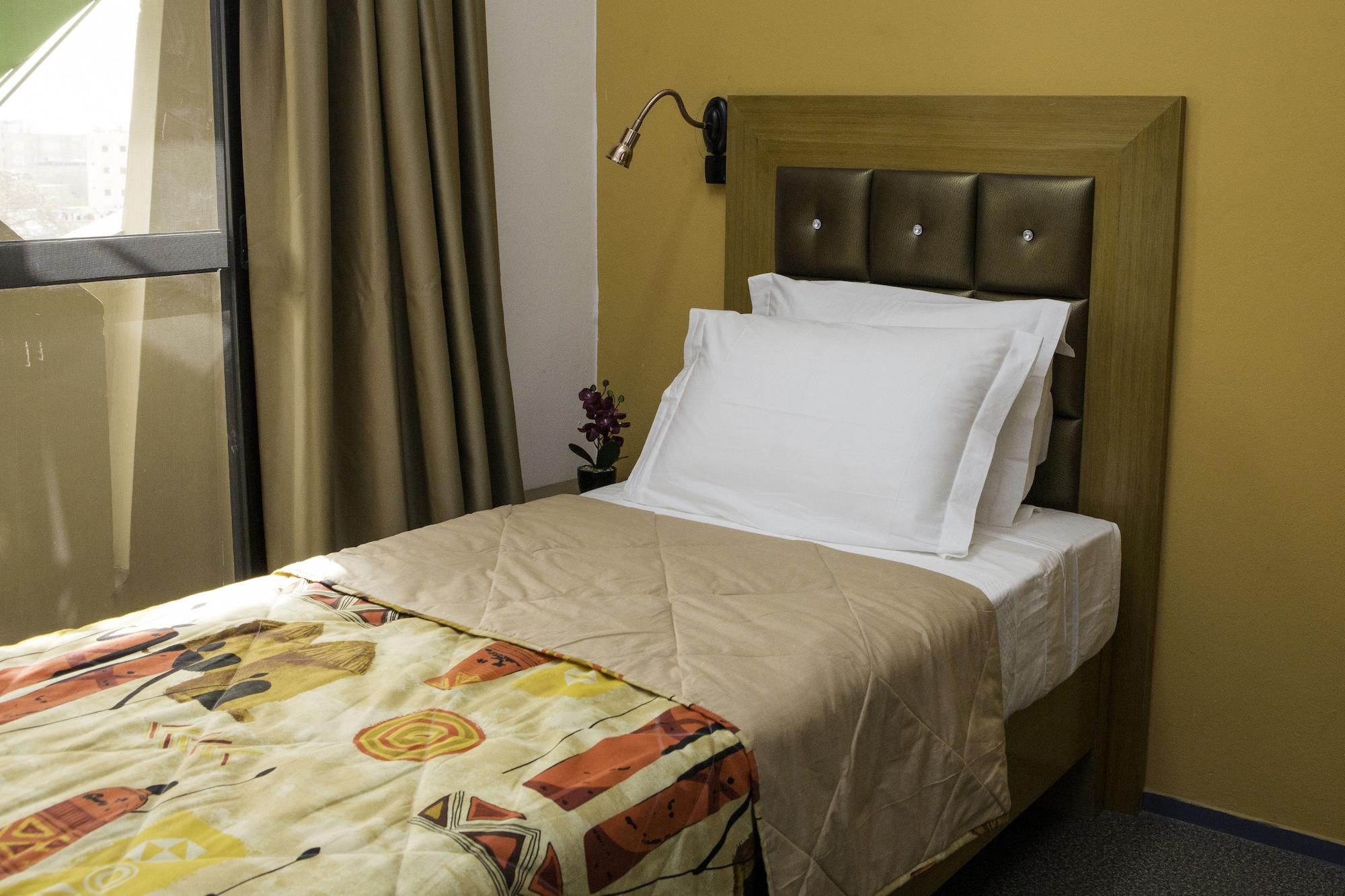 Wakola Hotel Fass Dakar Exterior photo