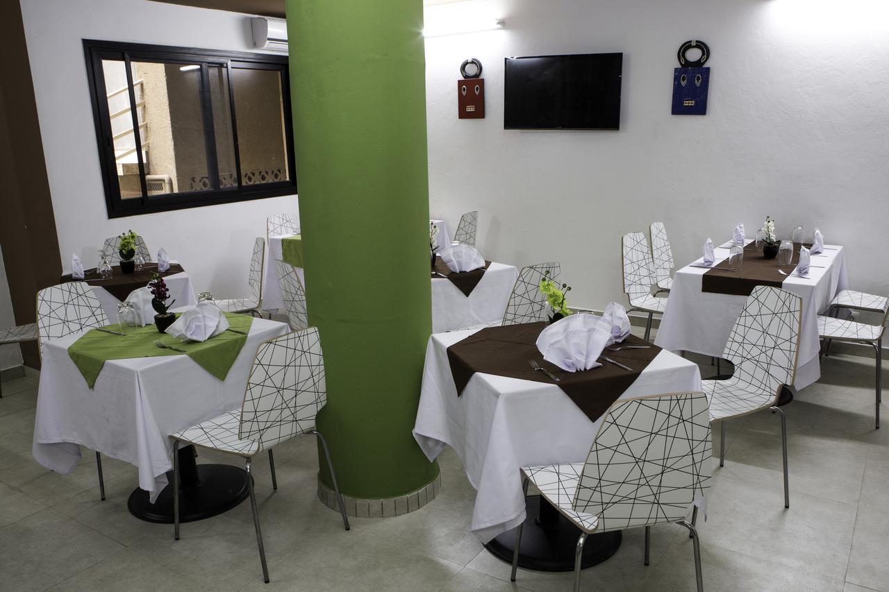 Wakola Hotel Fass Dakar Exterior photo